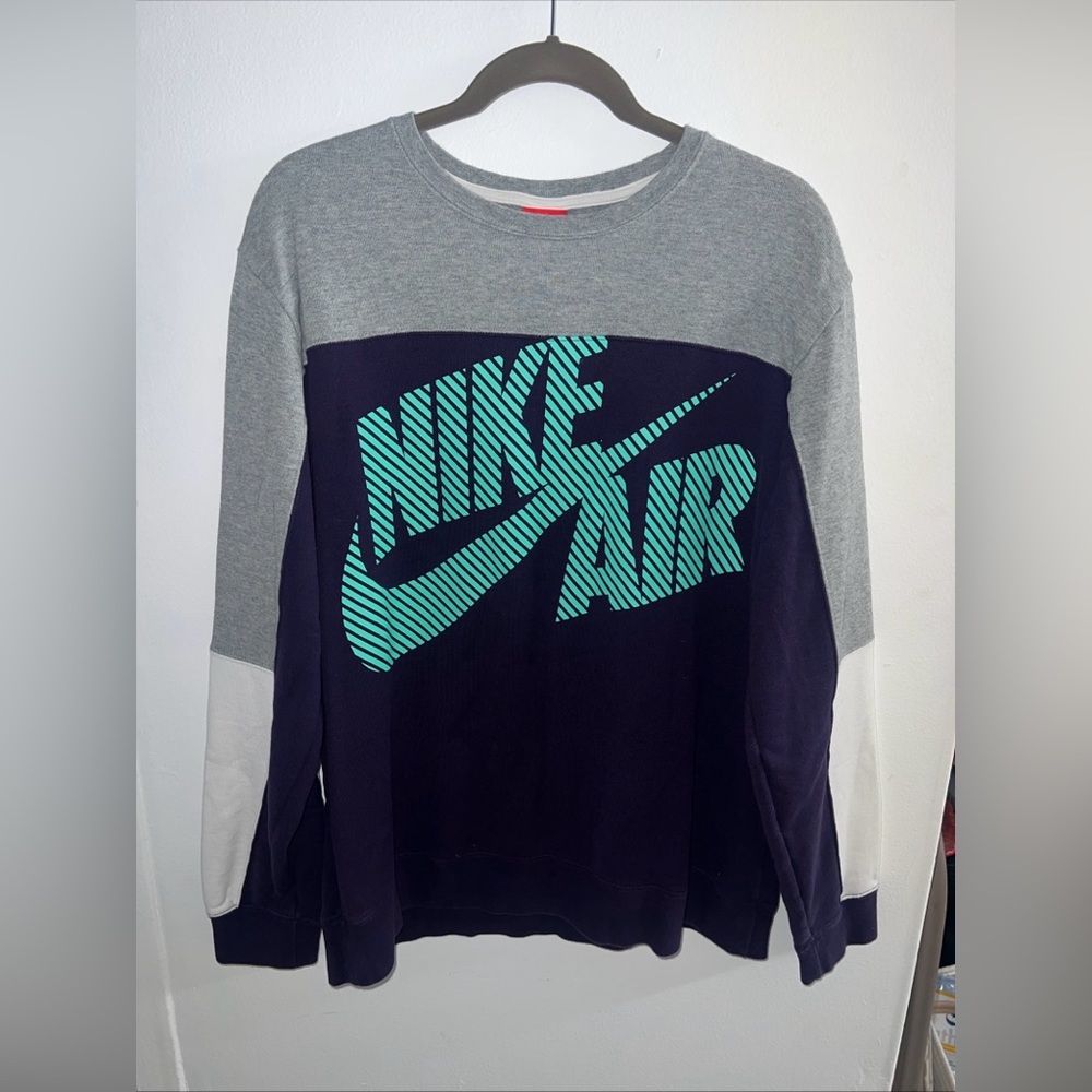 RARE Men’s XL Nike Air Flight Crewneck Sweater Grey Purple GREAT CONDITION